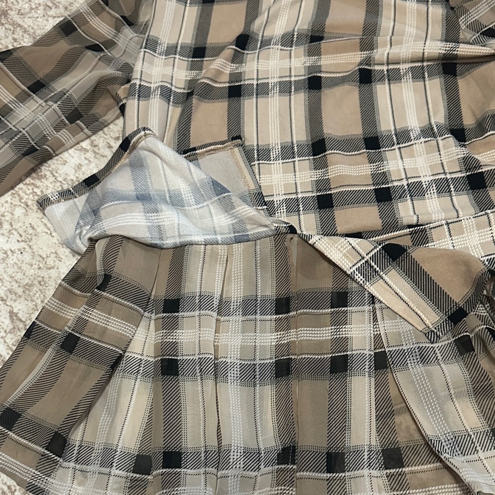Plaid Long Sleeve Blouse - Picture 6 of 11